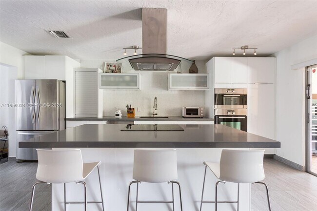 Foto del edificio - 8514 SW 103rd Ave