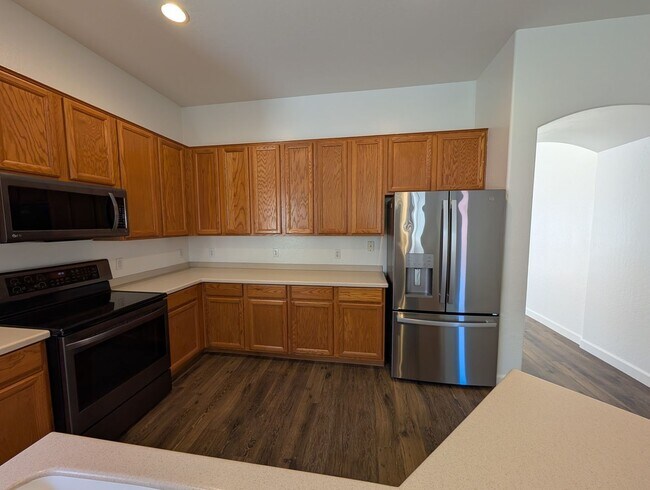 Foto del edificio - 4 bedroom 2 Bathroom Cooper Commons Home