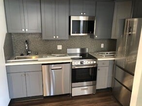 Building Photo - 2110 NE 65th St