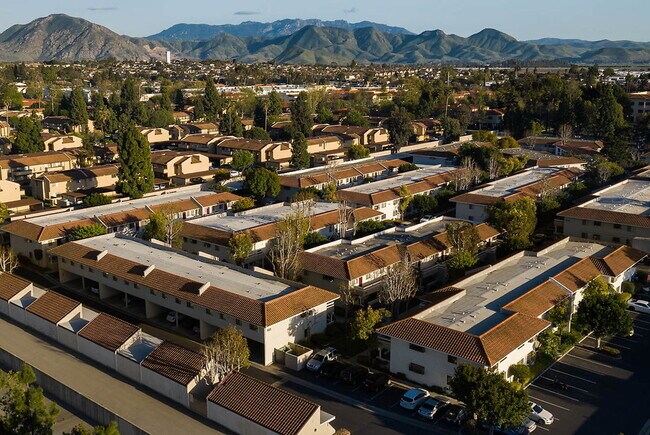 Foto del edificio - Camarillo Oaks