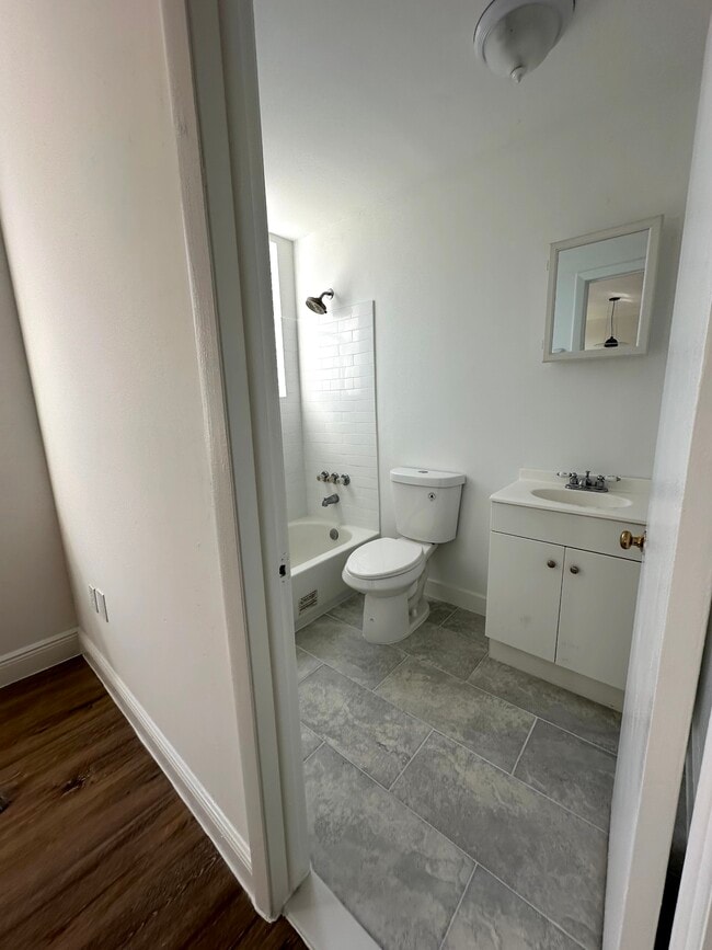 Bathroom - 1502 Jefferson Ave