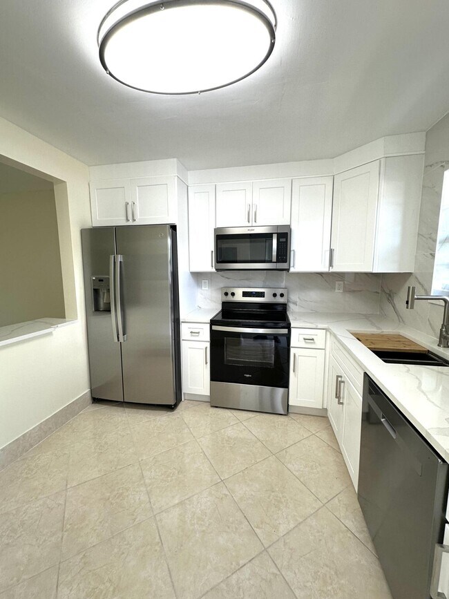 Foto del edificio - 9440 SW 8th St
