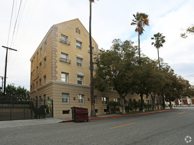 Foto del edificio - The Regent Apartments