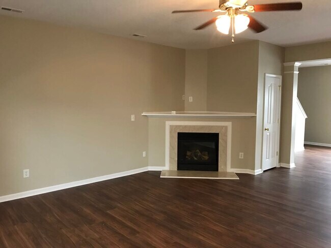 Foto del edificio - 1736 Larne Cir