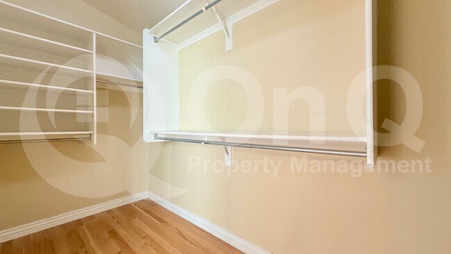 Foto del edificio - 653 W Dexter Way