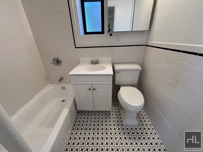 Foto del edificio - WEST 72 STREET