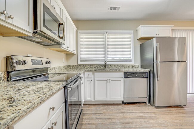 Foto del edificio - 3539 Meadowridge Dr Sw