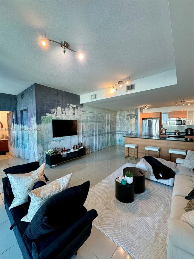 Building Photo - 3301 NE 1st Ave