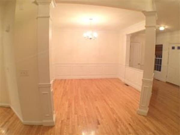 Building Photo - 52 Tulip Cir