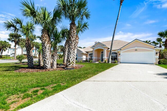 Building Photo - 200 Islamarada Ct