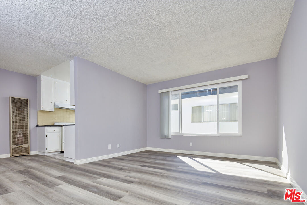 Foto principal - 3126 S Canfield Ave