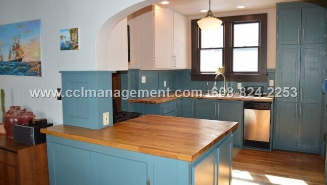 Foto del edificio - 2022 Monroe St