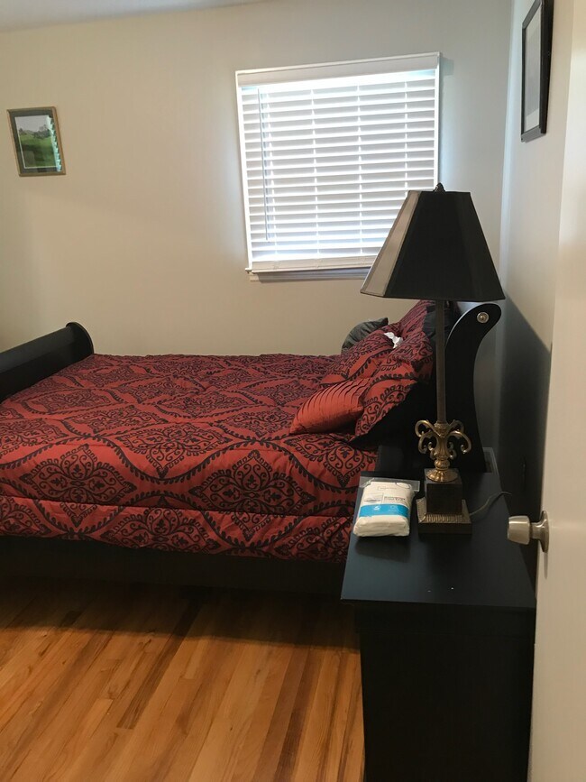 Foto del edificio - 1534 Redd St NW