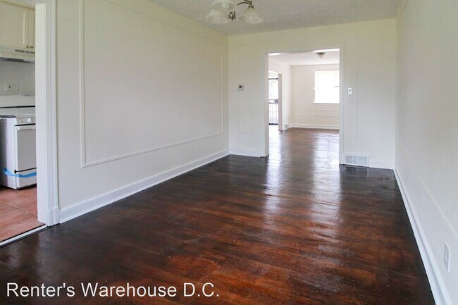 Building Photo - 4 br, 2 bath House - 5214 Central Ave SE