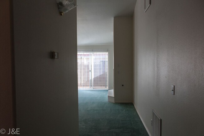 Foto del edificio - Cozy 2 Bed 2 Bath