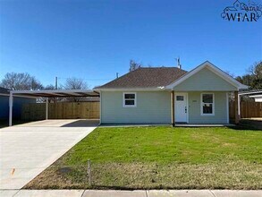 Building Photo - 1014 Bishop Rd