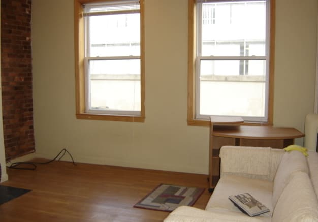 Building Photo - 10 Keswick St