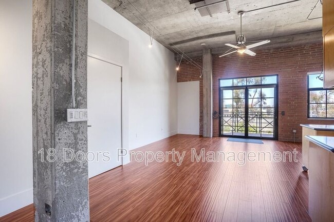 Building Photo - 3940 7th Ave