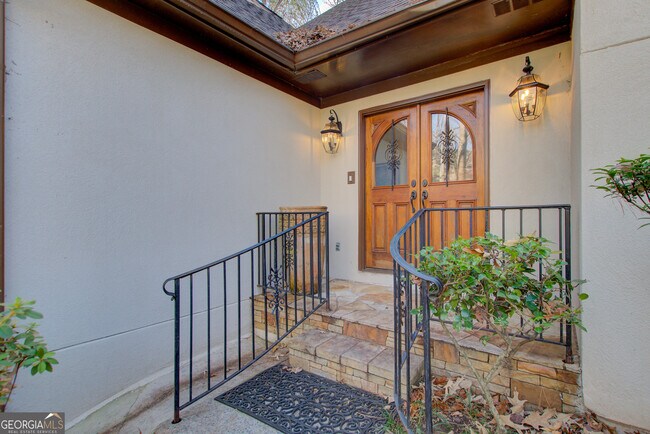 Foto del edificio - 620 Allen Ct NW