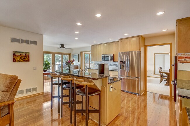 Foto del edificio - 4216 Morris Park Rd