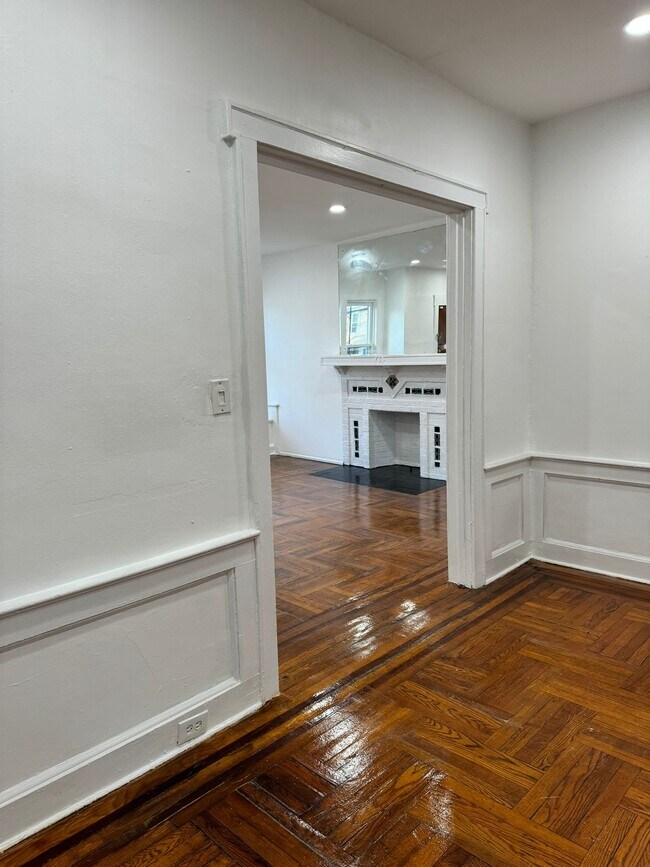 Building Photo - 51 Poe Ave