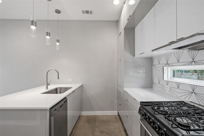 Foto del edificio - 2108 Tillery St