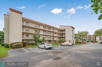 Building Photo - 25 Abbey Ln