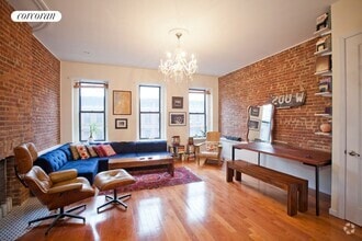 Building Photo - 121 W 131st St