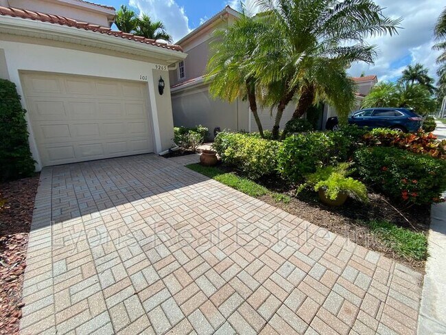 Building Photo - 9265 Belleza Way