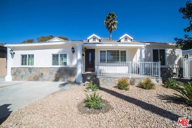 Building Photo - 4 br, 3 bath House - 17959 Duncan St