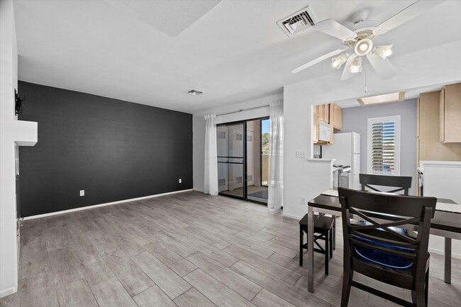 Building Photo - One Bedroom Ground Floor unit at Los Verde...