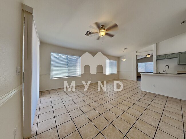 Building Photo - 9247 N 85th Dr