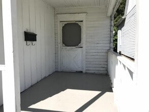 Building Photo - 49 S 19th St