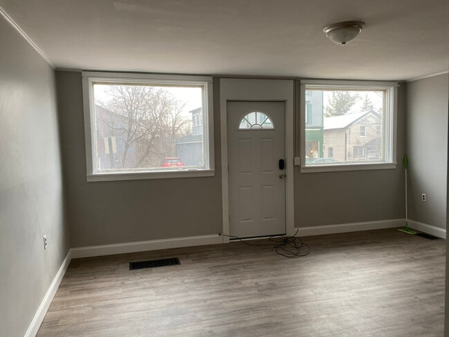 Building Photo - 62 Main St