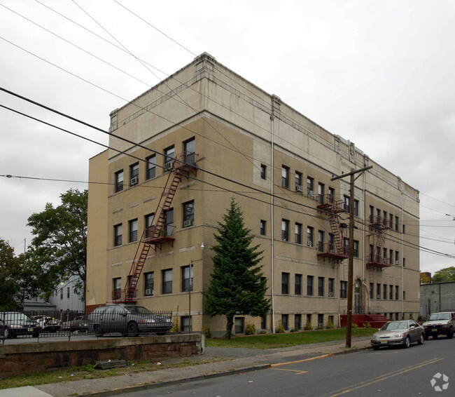 Building Photo - Stanford Manor