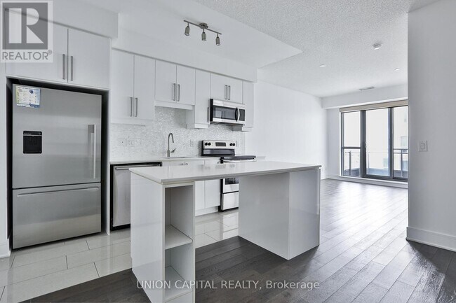 Photo du bâtiment - 9191 Yonge St