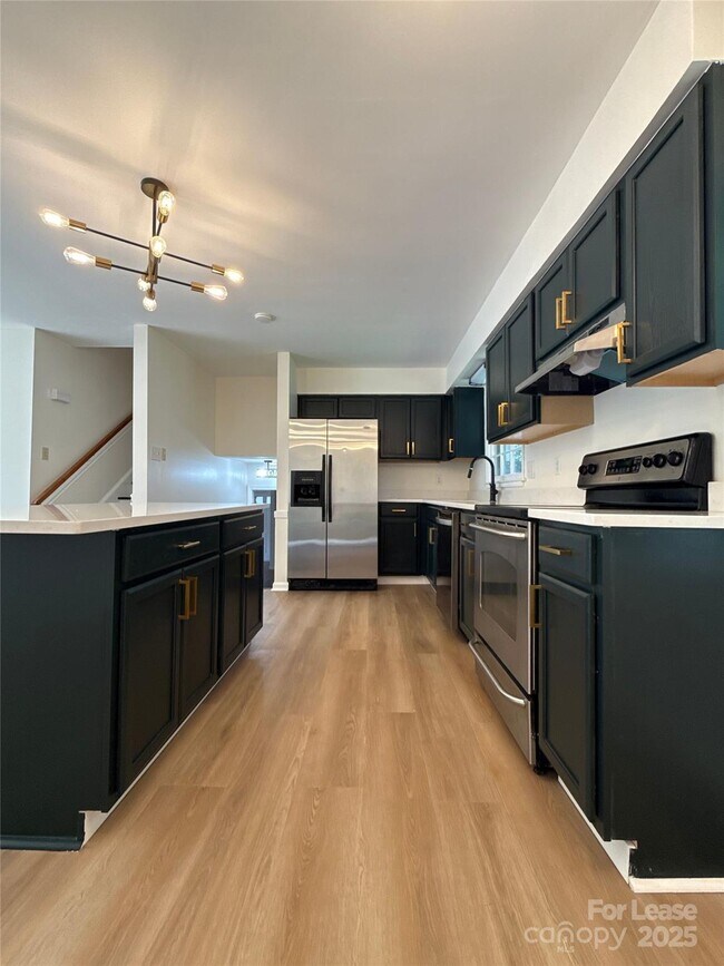 Foto del edificio - 6201 Bonnybrook Ln