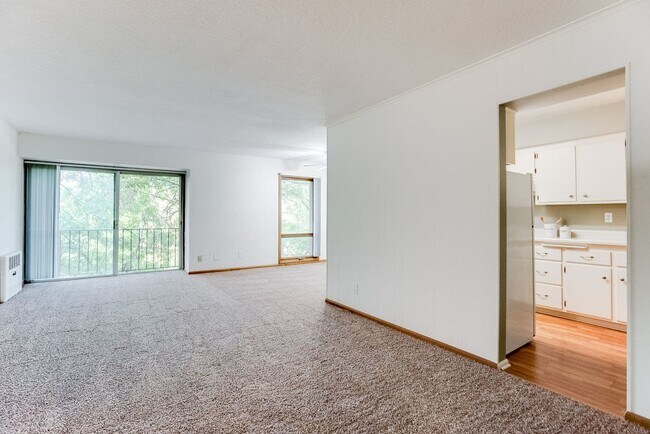 Foto del edificio - Wayzata Woods