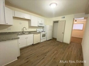 Building Photo - 2107 Preuss Rd