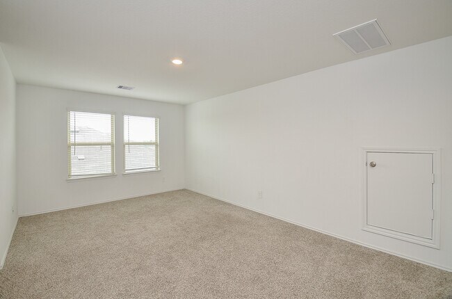 Foto del edificio - 5123 Dove Hl Ln