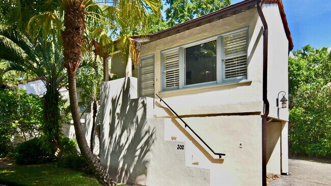 Foto del edificio - 544 N Knowles Ave