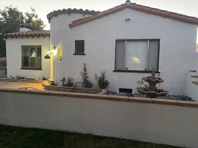 HOUSE FRONT 3 - 4606 Altadena Ave