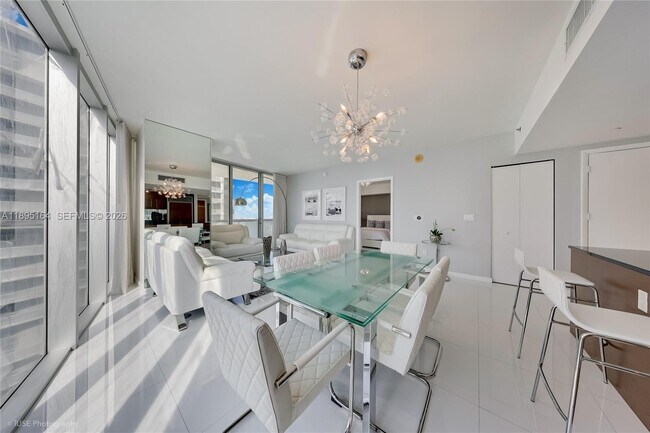 Building Photo - 495 Brickell Ave