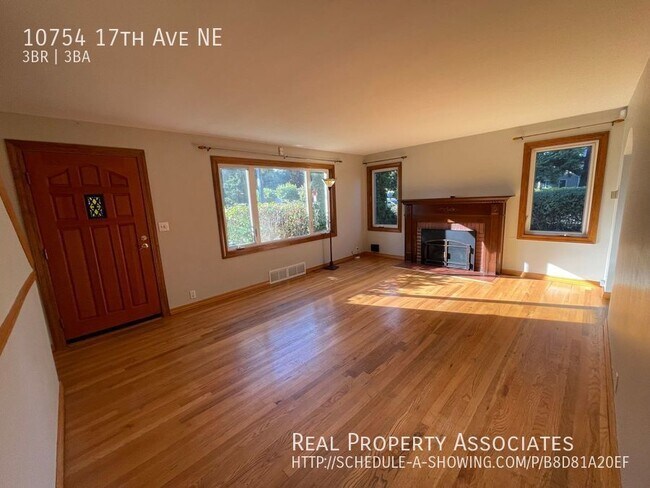 Building Photo - 10754 17th Ave NE