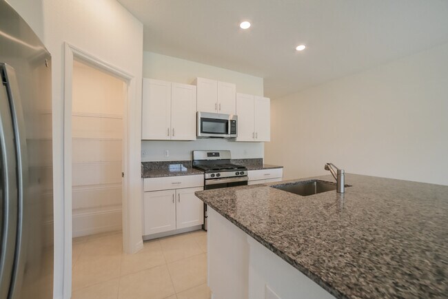 Building Photo - 4222 84th Ct E