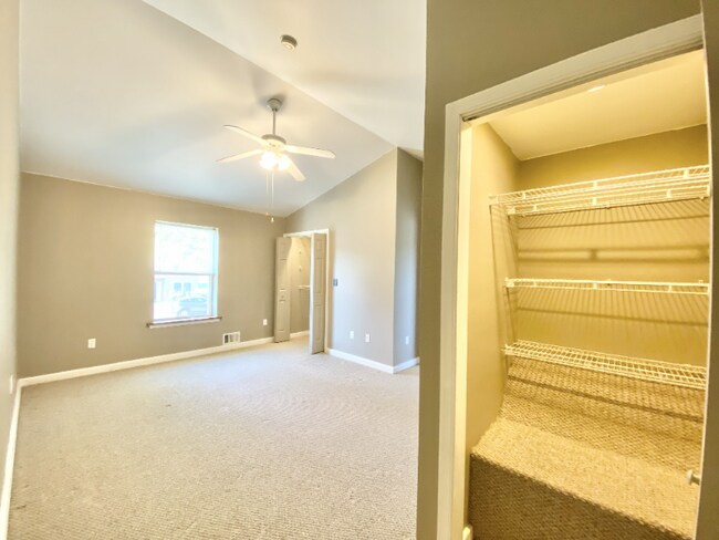 Foto del edificio - 1001 Bloom St