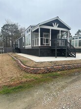 Building Photo - 21501 W Hammond Dr