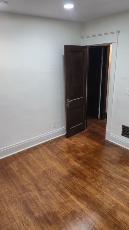 Foto del edificio - 68 Berwyn Ave