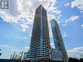 Building Photo - 950 Portage Pkwy