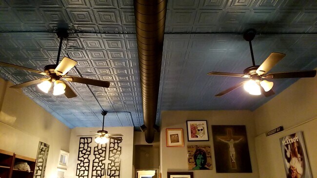 Foto del edificio - 2641 W Hirsch St